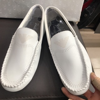 Giày lười nam màu trắng lẻ size 42,43