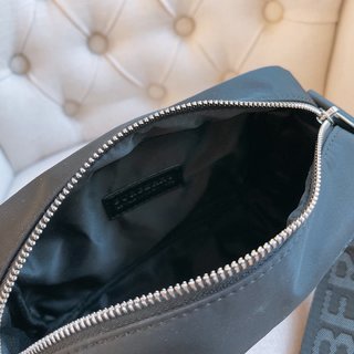 Túi Đeo Chéo Burberry Phong Cách Thể Thao Sang Trọng Thời Trang Cho Nam Nữ