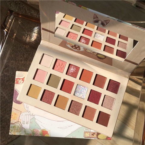 [Hàng mới về] Bảng Phấn Mắt Kiss Mophy 18 Màu Lì Thiết Kế Vỏ In Hình Mèo Dễ Thương | BigBuy360 - bigbuy360.vn