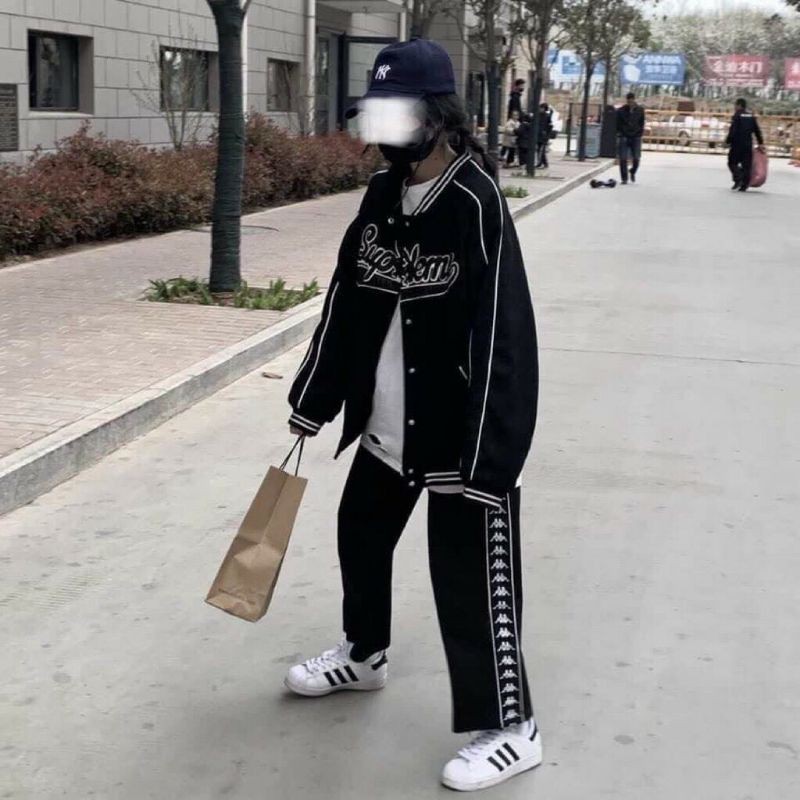 [RẺ VÔ ĐỊCH] Áo Khoác Nỉ Bomber Đen Chạy Viền Trắng Unisex | BigBuy360 - bigbuy360.vn