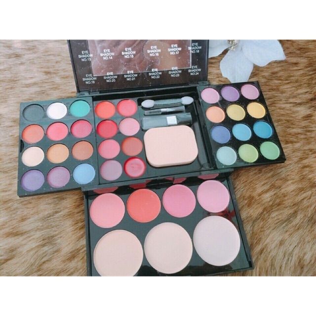 Bộ trang điểm ADS | BigBuy360 - bigbuy360.vn