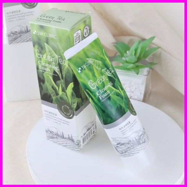 Làm sạch ngăn ngừa mụn 3W CLINIC GREEN TEA CLEANSING FOAM