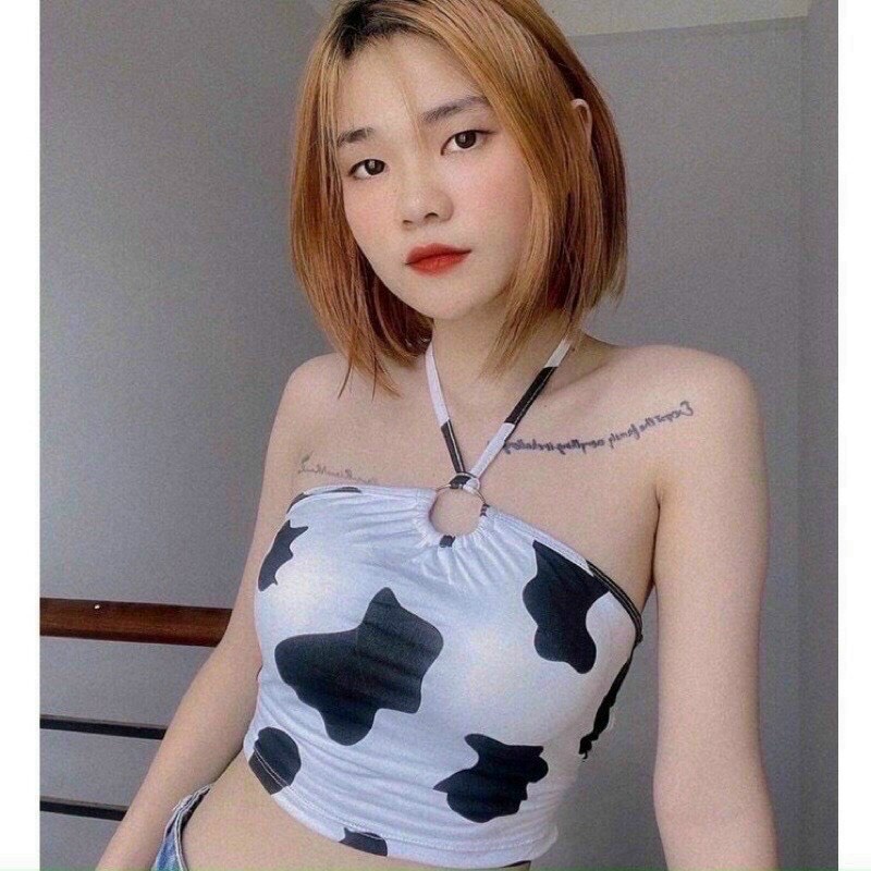 Áo ống kiểu khoét ngực cổ yếm họa tiết bò sữa khoen xinh