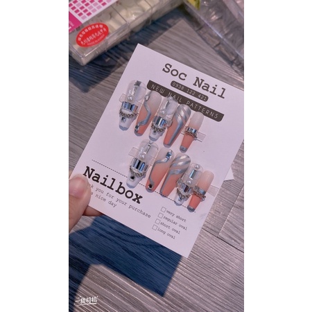 Nail box riêng của khách