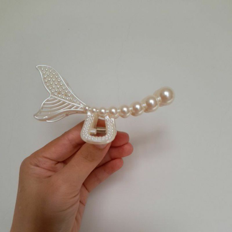 Kẹp ngọc đuôi cá thời trang