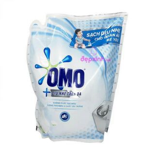 Combo 2 túi Omo nước giặt cửa trên màu đỏ/trắng túi 2.2l