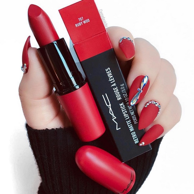 Son Mac phiên bản giới hạn Ruby Woo, Velvet Teddy , See Sheer