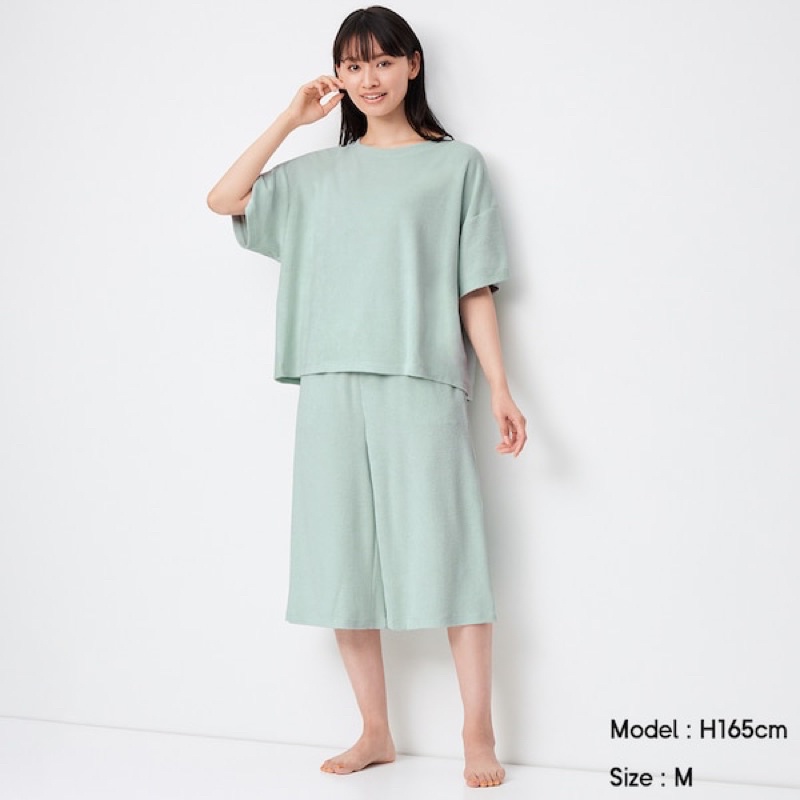 Set quần áo lửng nữ dòng Mint dễ thương của GU - Nhật