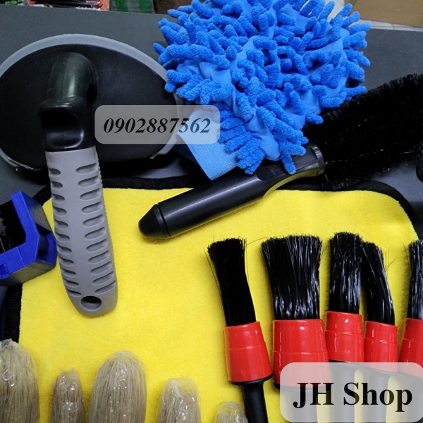 bộ 8 món dụng cụ vệ sinh xe máy cao cấp đủ loại