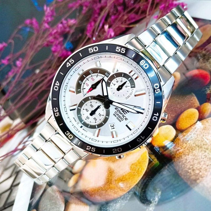 Đồng hồ nam Casio edifice chính hãng EFV-550D, dây kim loại