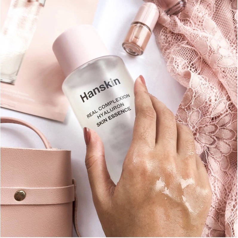 Nước hoa hồng cấp ẩm Hanskin Real Complexion Hyaluron Skin Essence Toner