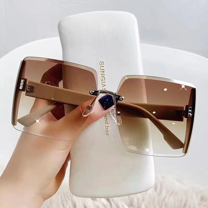 Fashion Square Rimless UV400 Women Sunglasses