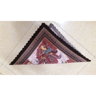 Khăn len Thái bà già