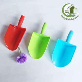 Đồ xúc đá, xúc gạo, xẻng mini xúc đồ ăn, xúc đá, xúc đất trồng cây - có cán cầm - màu ngẫu nhiên
