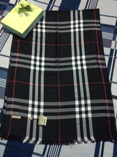 Burberry ca rô nhiều màu