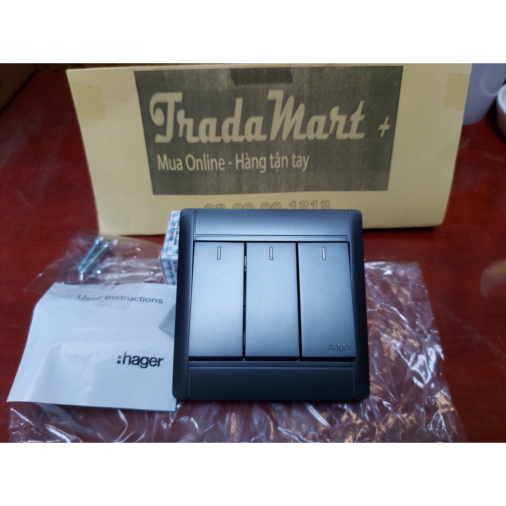 [Hàng chính hãng Hager] - Công tắc ba 1 chiều màu Carbon WGL131CA Hager