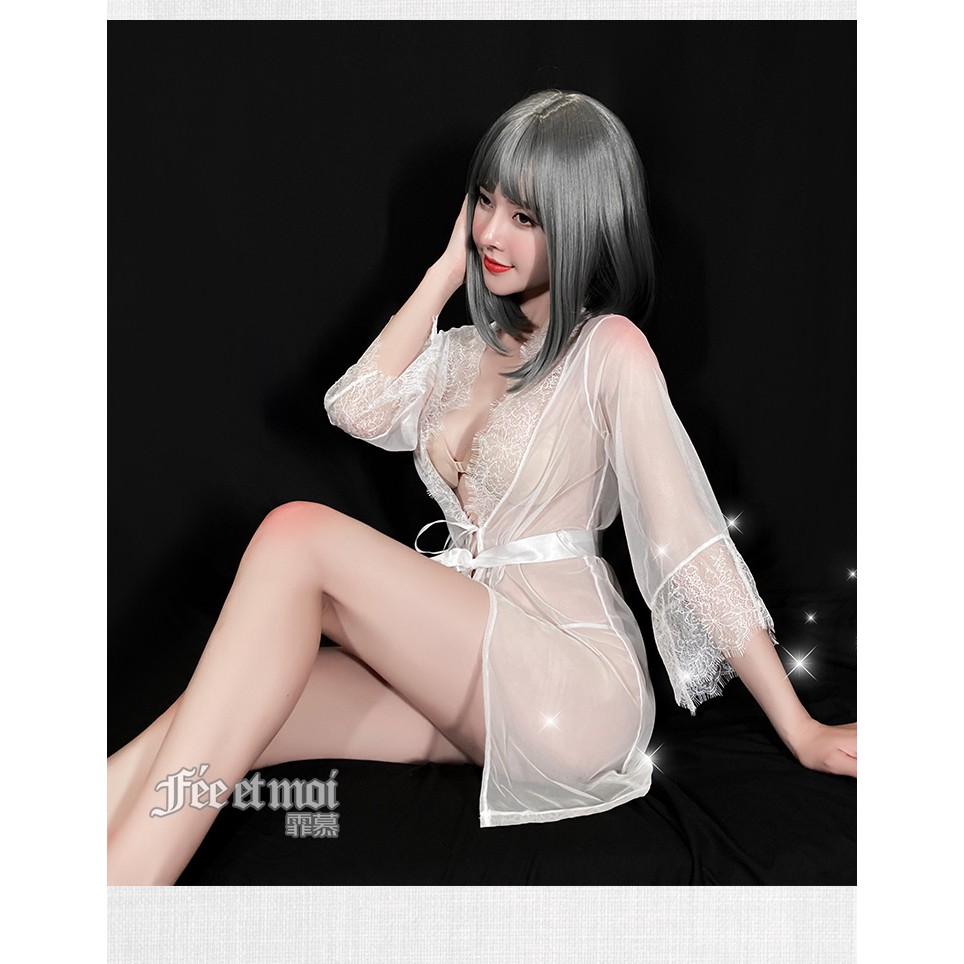Áo choàng ngủ xuyên thấu mỏng manh tay lỡ quyến rũ sexy