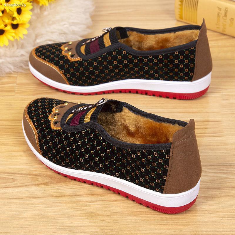 Mùa đông người già giày bông cũ vải Bắc Kinh phụ nữ cộng với nhung để giữ ấm cho trung niên và chống trượt bà ngoại | BigBuy360 - bigbuy360.vn