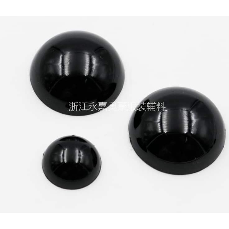 Mắt thú dán đen- nhà của dứa