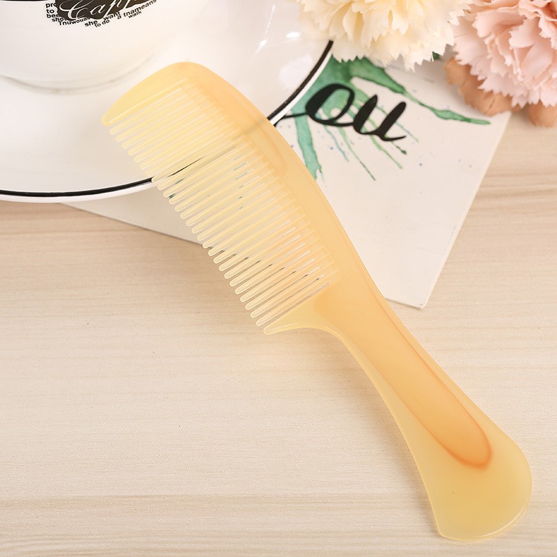 Lược chải tóc màu vàng đơn giản dài 14cm