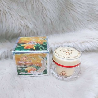 Kem feiya hồng sâm