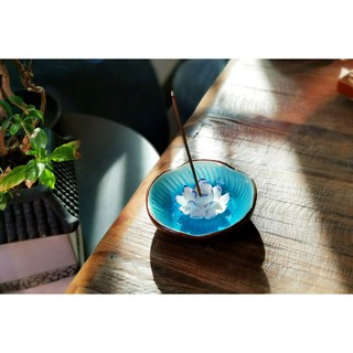 Đĩa đốt trầm đắp sen nổi DDT37