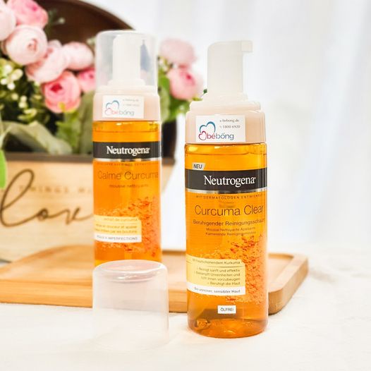Sữa rửa mặt Neutrogena Curcuma Clear Soothing Cleansing Foam 150ml