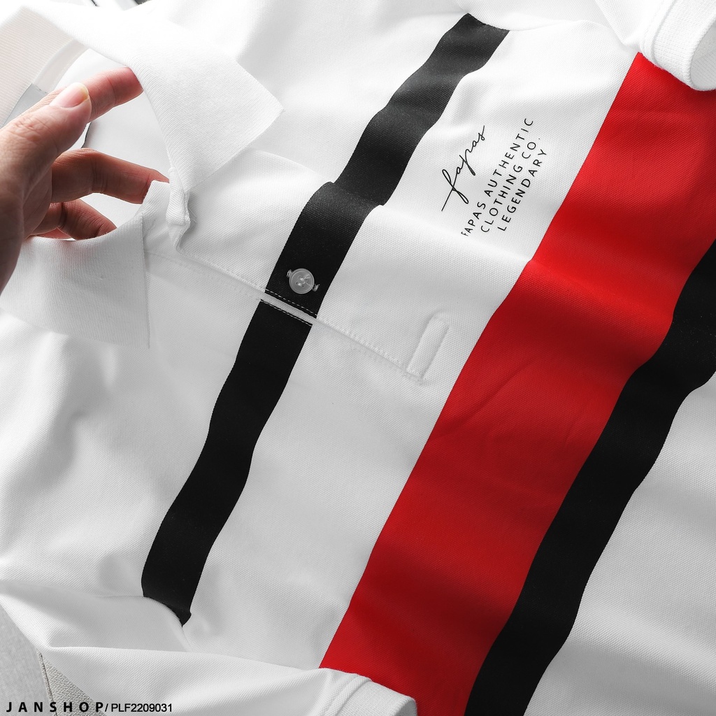 Áo polo thiết kế phối đường line màu chạy ngang ngực, form slim fit tôn dáng vẻ lịch sự nhưng vô cùng năng động
