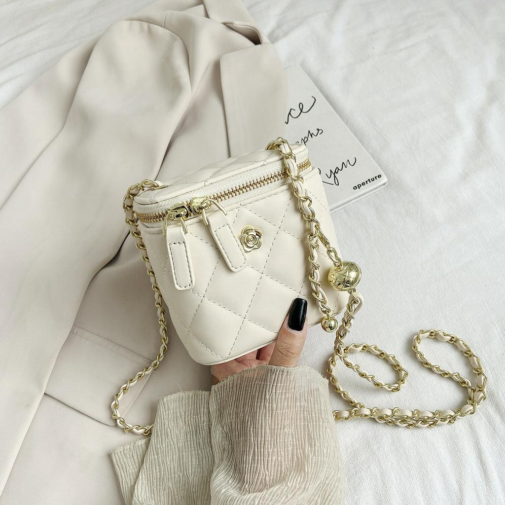 Túi xách đeo vai sành điệu cho nữ IELGY