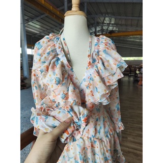 ĐẦM HOA BÈO CUTOUT LƯNG