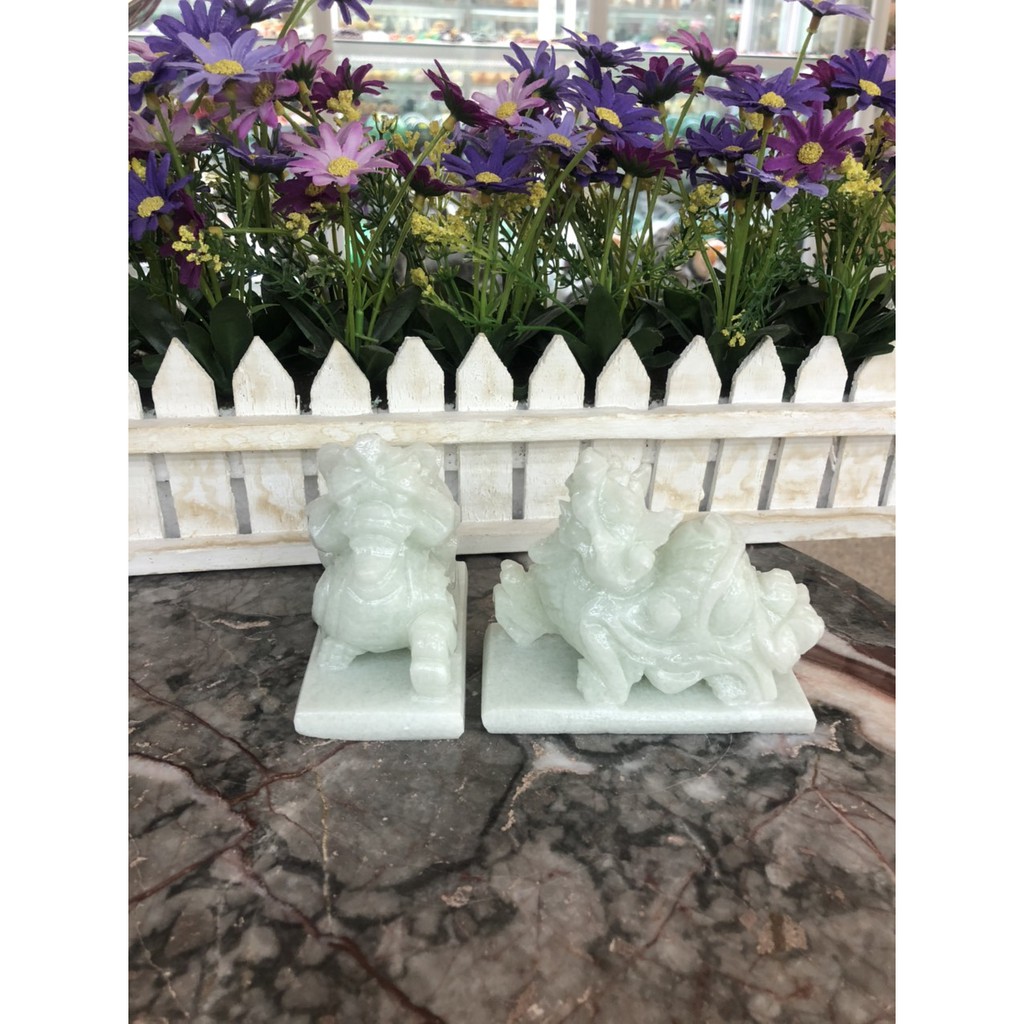 Cặp Tỳ Hưu phong thủy đá trắng xanh có đế - Dài 10 cm