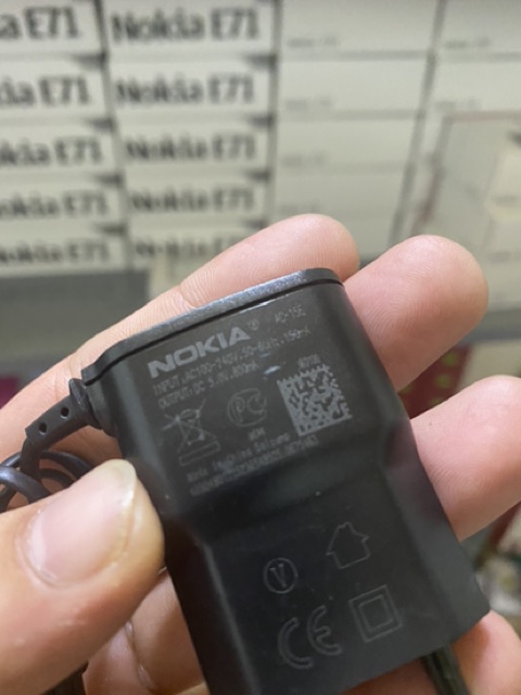 Sạc Nokia Chuôi Nhỏ ( Chân Kim ) Xịn