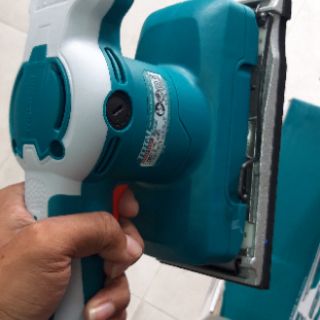 Máy chà nhám rung Total TF1301826 320W