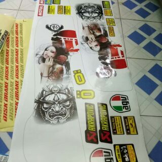Tem xe cub dán hai yếm.