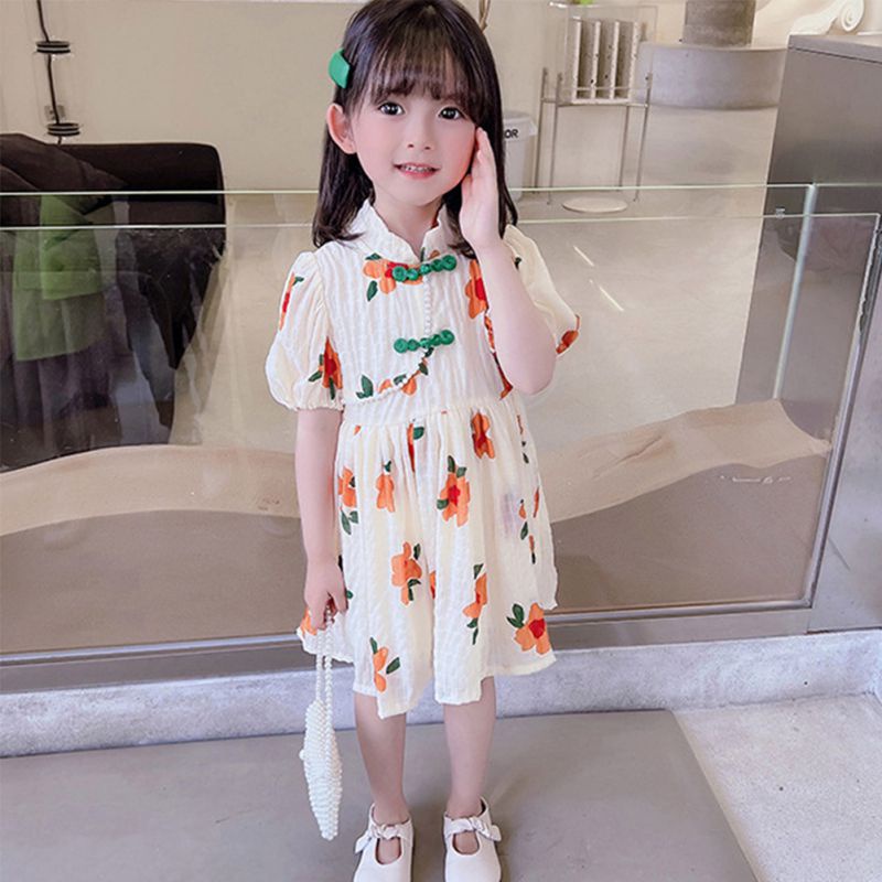 Đầm Cổ Đứng Cài Nút Đính Ngọc Trai Và Hoa Mơ Nhỏ Kiểu Trung Hoa Cho Bé Gái