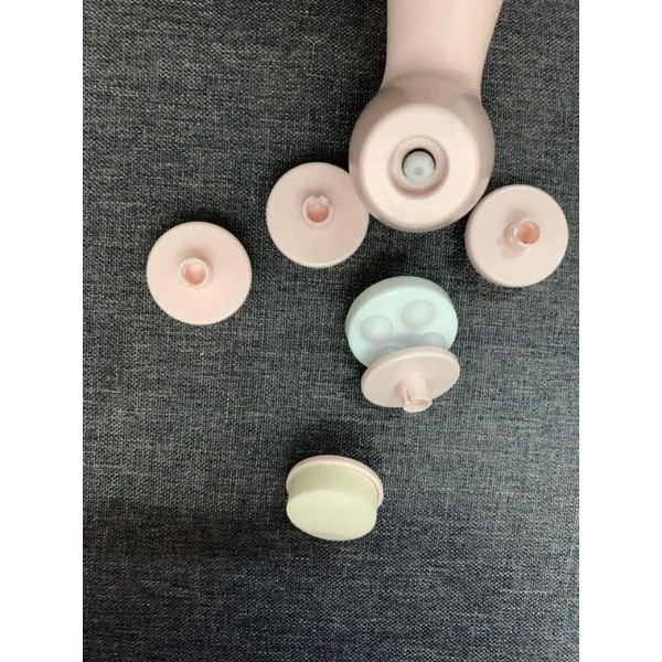 BỘ DỤNG CỤ RỬA MẶT + MASSAGE MẶT 6IN1