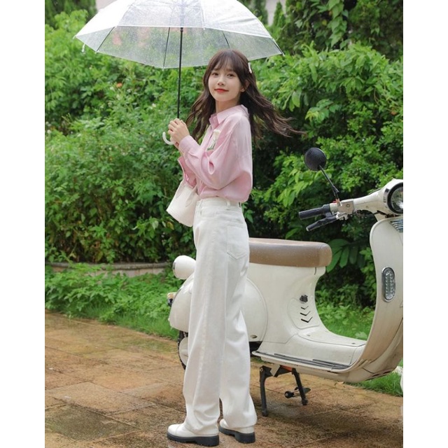 ÁO SƠ MI NỮ HỒNG PASTEL TÚI ĐÍNH HOA ĐAN PHỐI QUẦN JEANS TRẮNG THÊU HOA NHÍ TÚI SAU SIÊU XINH