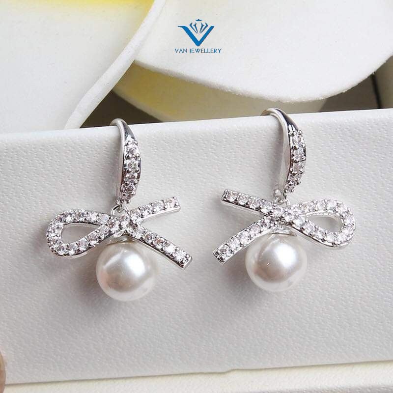 Bông tai bạc Bông nơ gắn đá trắng nhỏ Van Jewelry V10439 treo Ngọc trai nhân tạo xinh xắn
