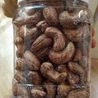 Hạt điều rang củi