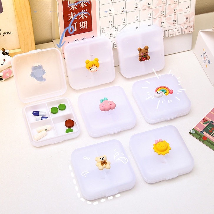 🍉Hộp Nhựa Chia Ngăn Cao Cấp - Đựng Trang Sức/ Chia Thuốc 4 Ngăn Đính Charm Siêu Dễ Thương DUASHOP.
