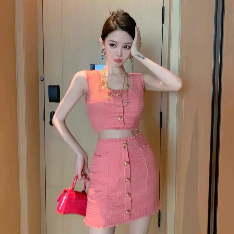 Set áo croptop cổ vuông +chân váy ôm phong cách cổ điển vintage thanh lịch