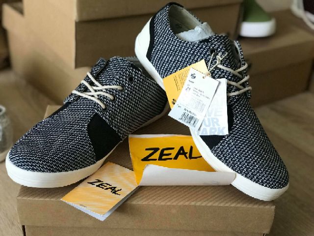 Giày ZEAL xuất kho lẻ size full box, tag, phiếu bảo hành