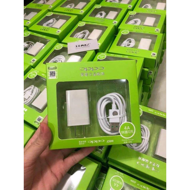 Sạc pin chính hãng