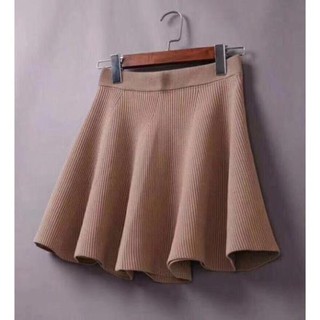 Combo 2000k Chân váy len xoè ngắn 2 màu QC