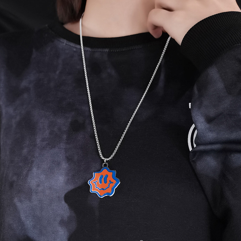 Dây Chuyền Thép Titan Mặt Hình Mặt Cười Nhiều Màu Sắc Dễ Phối Đồ Thời Trang 22735 Dành Cho Cặp Đôi