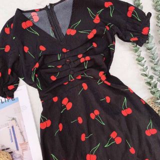 ĐẦM CHERRY NHÚN NGỰC