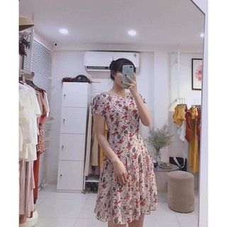 VÁY HOA ÔM EO DÁNG XÒE CỦA HÃNG THIẾT KẾ THỜI TRANG CAO CẤP Liin - Pass váy mặc 1 lần (ẢNH THẬT)