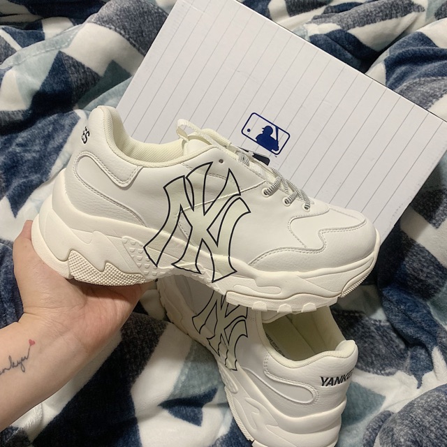 chunky sneaker mlb