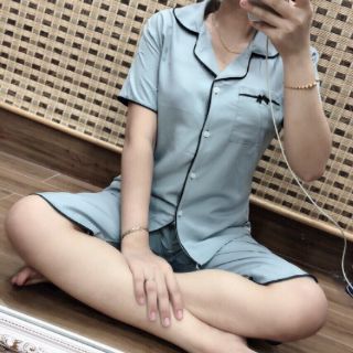 Bộ lụa pizama lửng
