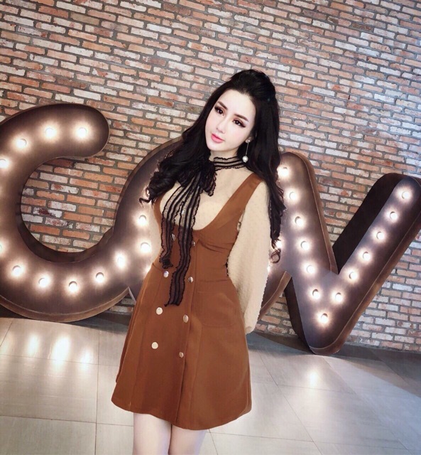 Váy chấm bi nổi